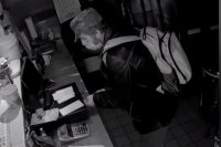Video shows store burglar stealing cash in Queens